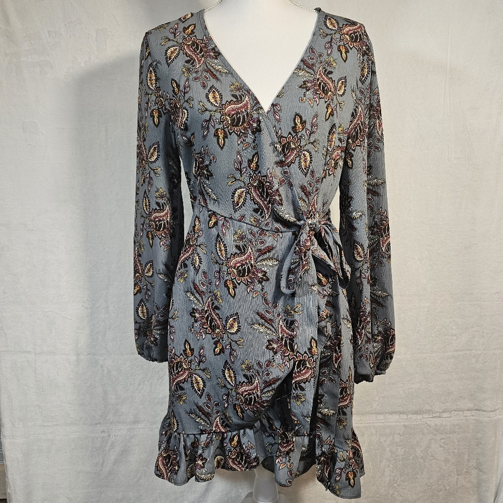 She+Sky Anthropologie Blue Tan Paisley Wrap Mini Dress With Hem Ruffles Size L